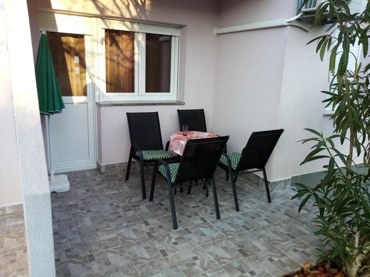 Apartment Buic Pula Eksteriør bilde